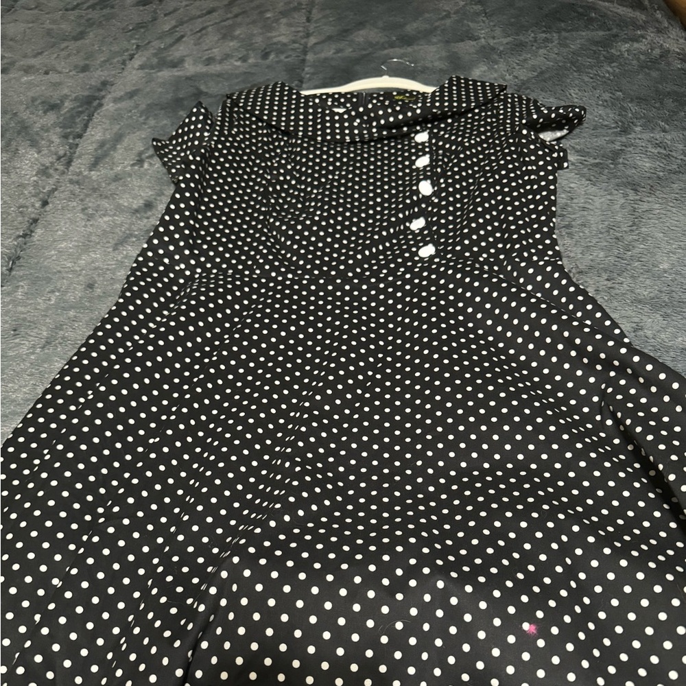 Black and white retro dress